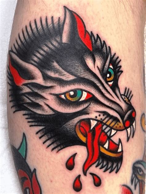 Trad Wolf Tattoo