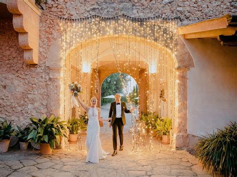 Traditional Wedding Entrances
