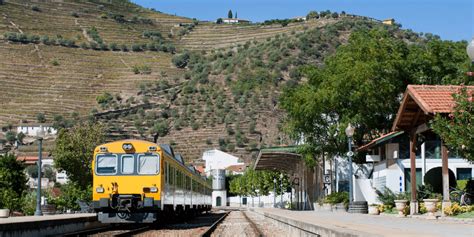 Train to Douro Valley