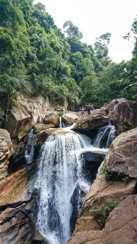 Tran Vien Dong Nha Trang Waterfall