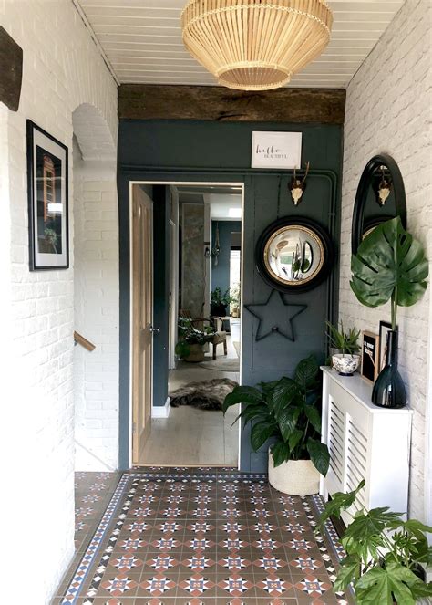 Small Hallway Decorating Ideas with Tips and Tricks Go Get Yourself