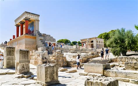 Travel Tips Knossos Palace