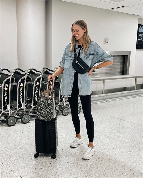 Travel clothes