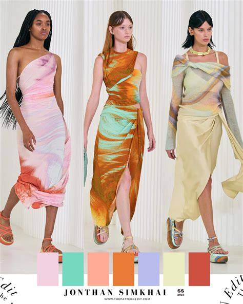 Trendy Light Color Top Styles