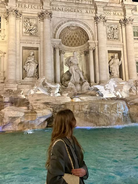 Trevi Fountain posing