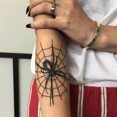 Realistic look Spider web tattoo pictures to choose