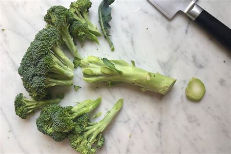 Trimming and Cutting Broccoli