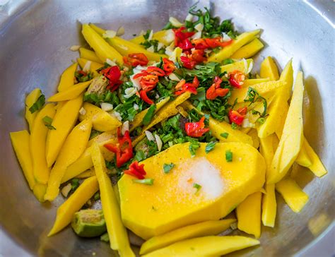 Trinidad Mango Chow Recipe [Vegan]