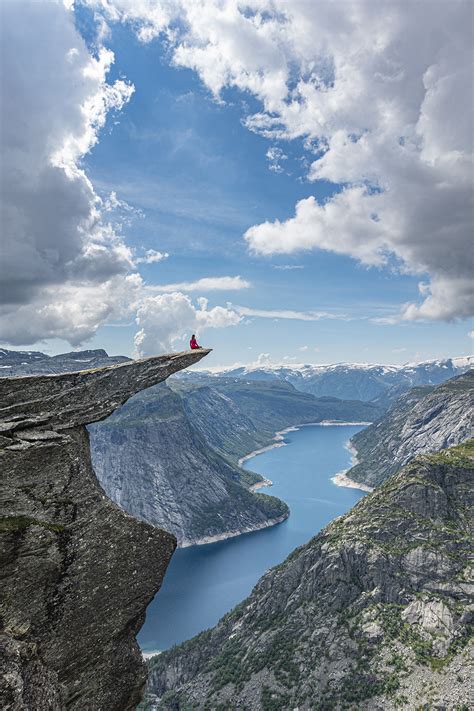 Trolltunga Summer Conditions