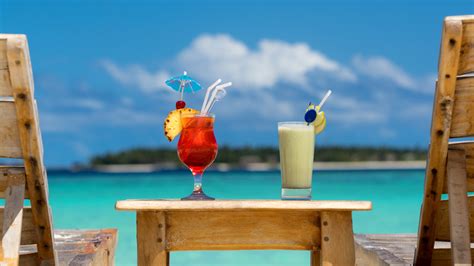 Tropical Drinks Beach Setting