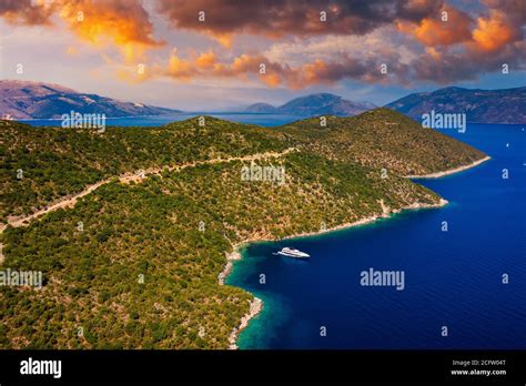 Tropical Island Alternative