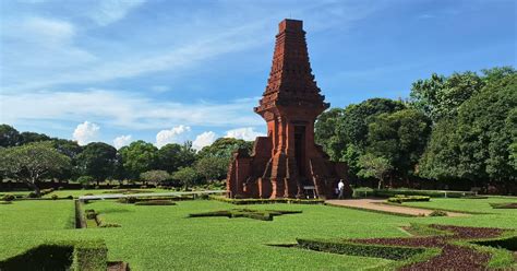 Trowulan Sunset View