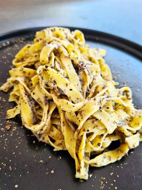 Truffle pasta