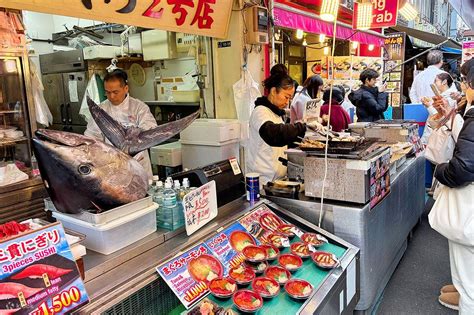 Tsukiji Fish Market Food Tour Guide