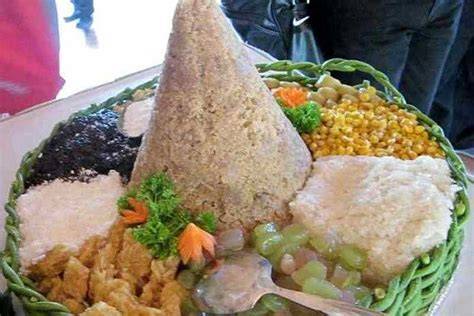 Resep dan Cara Membuat Tumpeng Tiwul Lezat dan Unik
