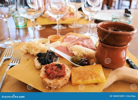 Tuscan Food Tasting