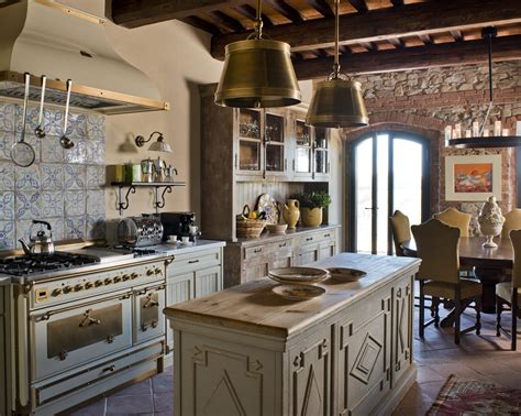 Tuscan kitchen setting