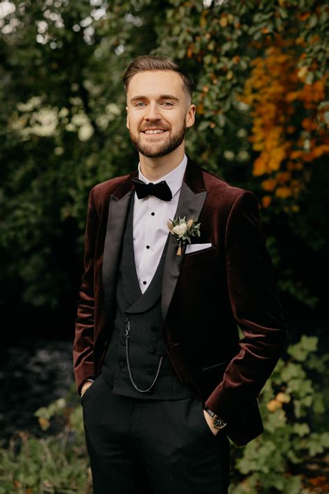 Tuxedo Styles for a Fall Wedding