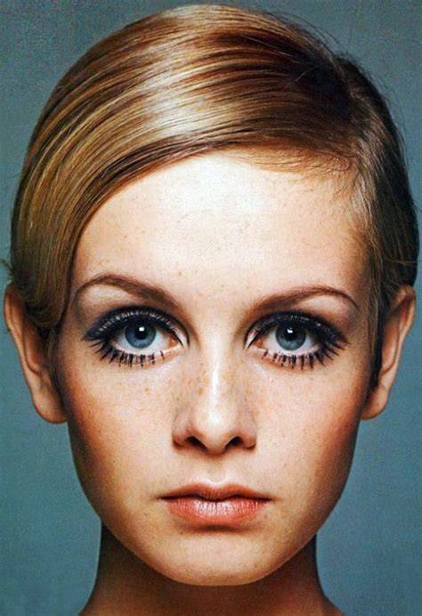 Twiggy Eye Makeup
