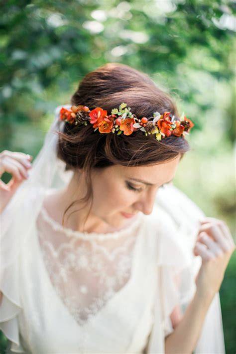 Types of Fall Wedding Flower Crowns