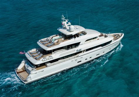 Types of Luxury Yachts