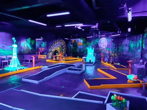 UV Light Mini Golf