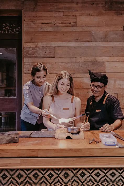 Ubud artisan workshop