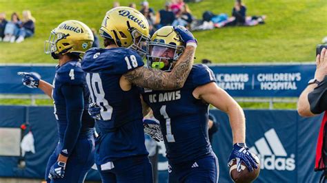 Football crosses Causeway for annual rivalry game UC Davis