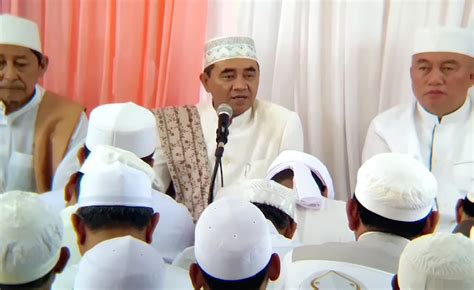 Seorang Ulama Asal Kalimantan yang Kental Akan Ajaran Tasawufnya Yaitu