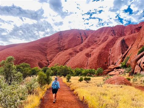 Uluru base walk