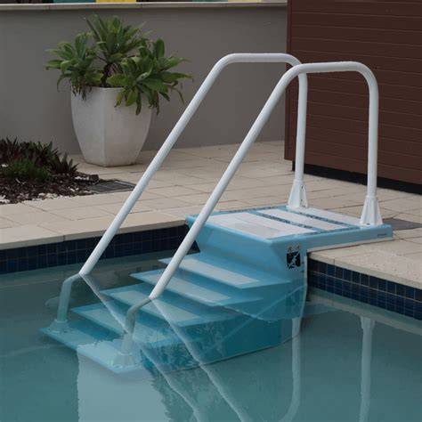 poolsteps