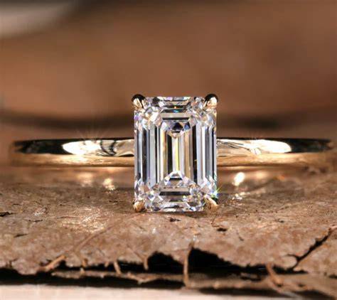 Understanding Emerald Cuts and Settings