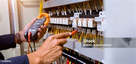 Understanding the Functionality of Fuses and Relays