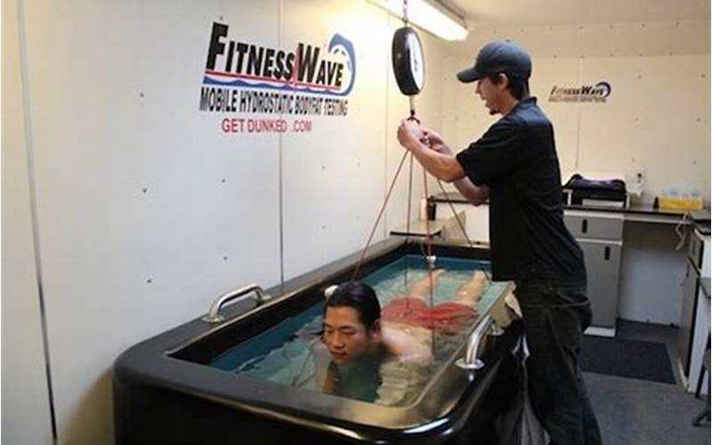 Underwater Weighing: Cara Ukur Body Fat Dengan Air