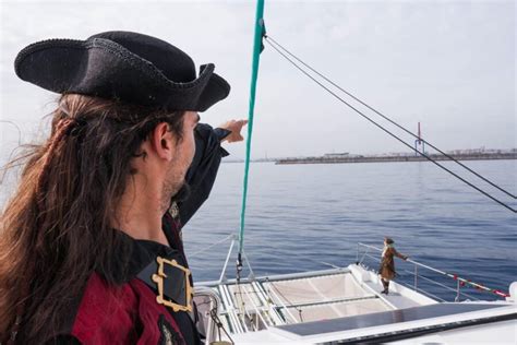 Unique Theatrical Boat Tour