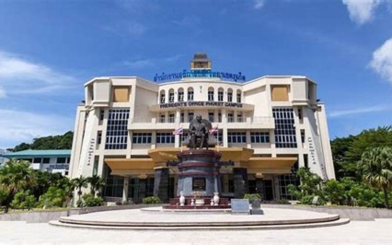 Universitas Terkenal Di Thailand