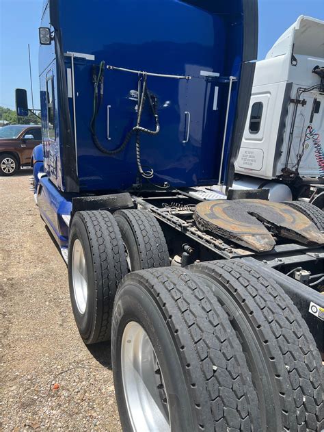 Unveiling the 2013 Kenworth T660: Navigate with Precision through the Wiring Maze!