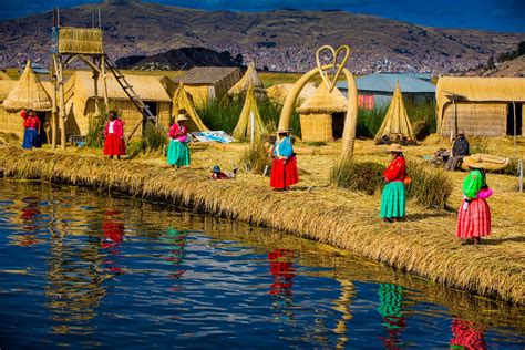 Uros Island experience