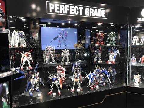Use the Gundam Store