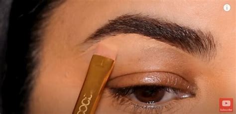 Using It to Clean Up Brows and Edges