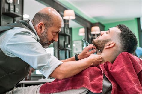 Using a Razor Blade