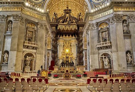Using Audio Guide in St Peter's Basilica