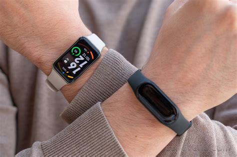 Using the Smart Band 7 Pro after setup is easy