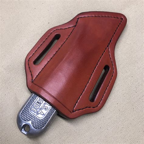 Utility Knife With Sheath