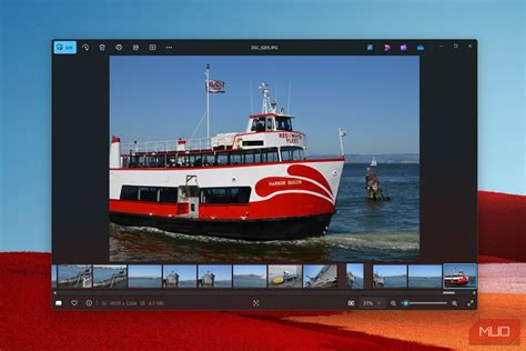Utilize Photos App on Windows