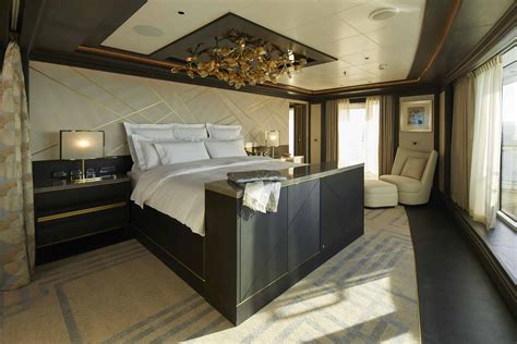 VIP Cruise Amenities