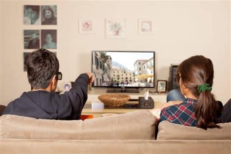 VIZIO E320i A0 Smart Features Review