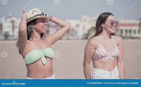 Valencia Beach Dancing