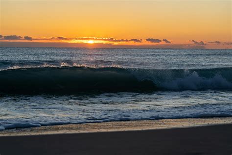 Valencia Beach Waves