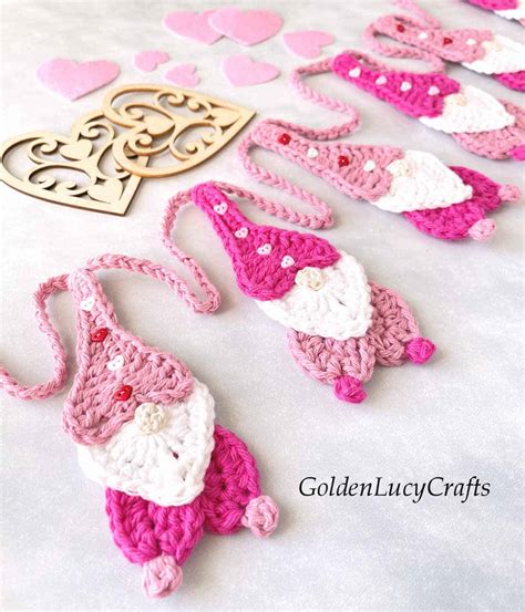 Valentines Crochet Garland